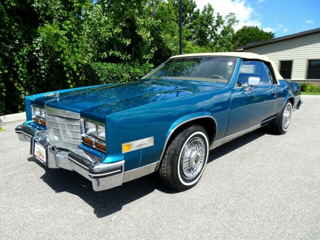 1981 Cadillac Eldorado Custom Cabriolet Automatic 3-Speed FWD V8 6.0L Gasoline 1981 Cadillac Eldorado Custom Cabriolet