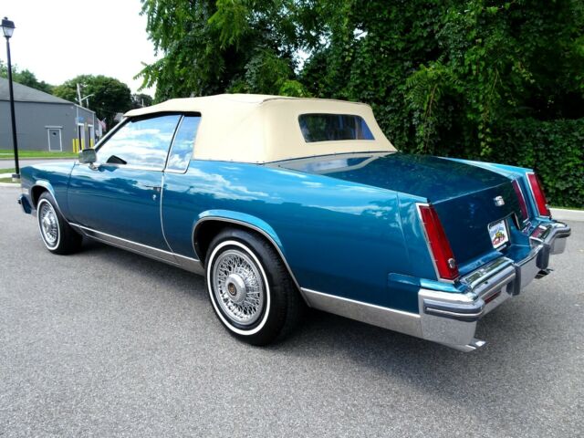 1981 Cadillac Eldorado Custom Cabriolet - photo 3