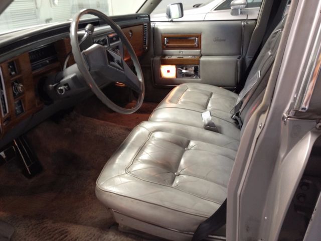 1981 Cadillac Fleetwood Slate Grey Leather - photo 5