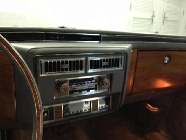 1981 Cadillac Fleetwood Slate Grey Leather - photo 6