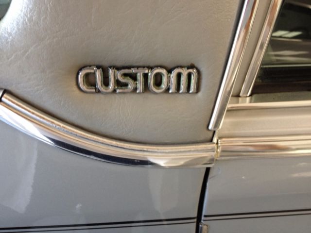 1981 Cadillac Fleetwood Slate Grey Leather - photo 8