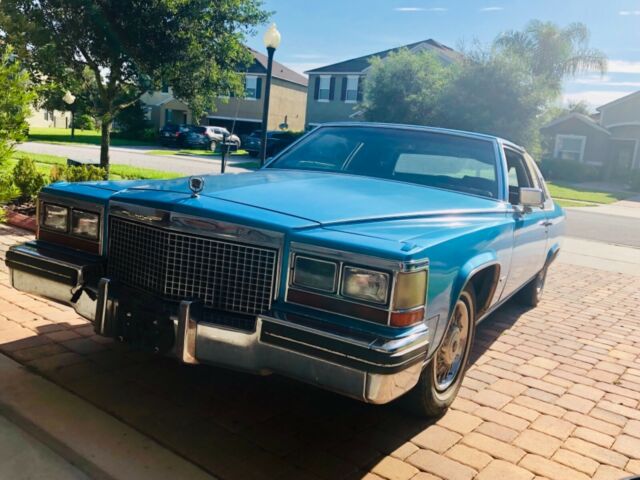 1981 Cadillac Fleetwood - photo 2
