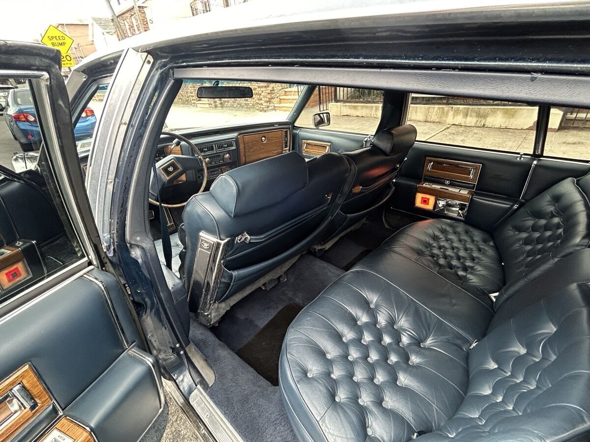 1981 Cadillac Fleetwood BROUGHAM - photo 10