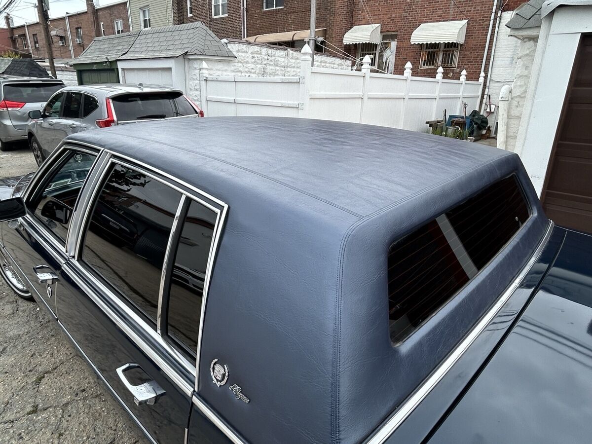 1981 Cadillac Fleetwood BROUGHAM - photo 4