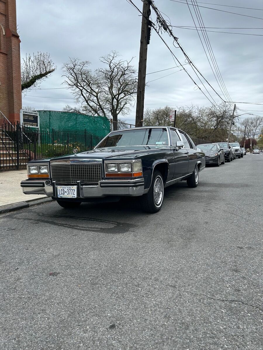 1981 Cadillac Fleetwood BROUGHAM - photo 6
