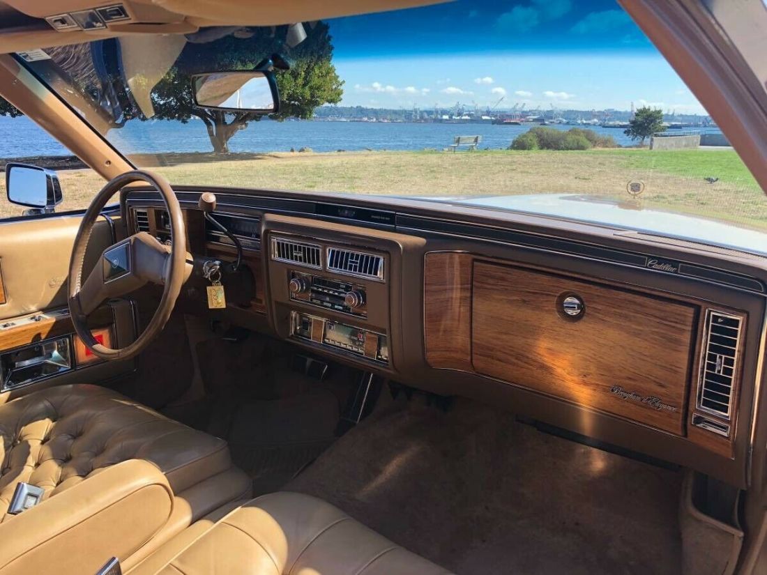1981 Cadillac Brougham - photo 11