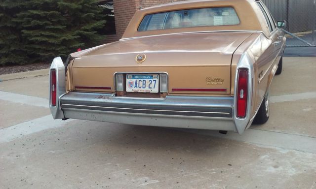 1981 Cadillac Fleetwood Brougham d'Elegance Sedan 4-Door - photo 5