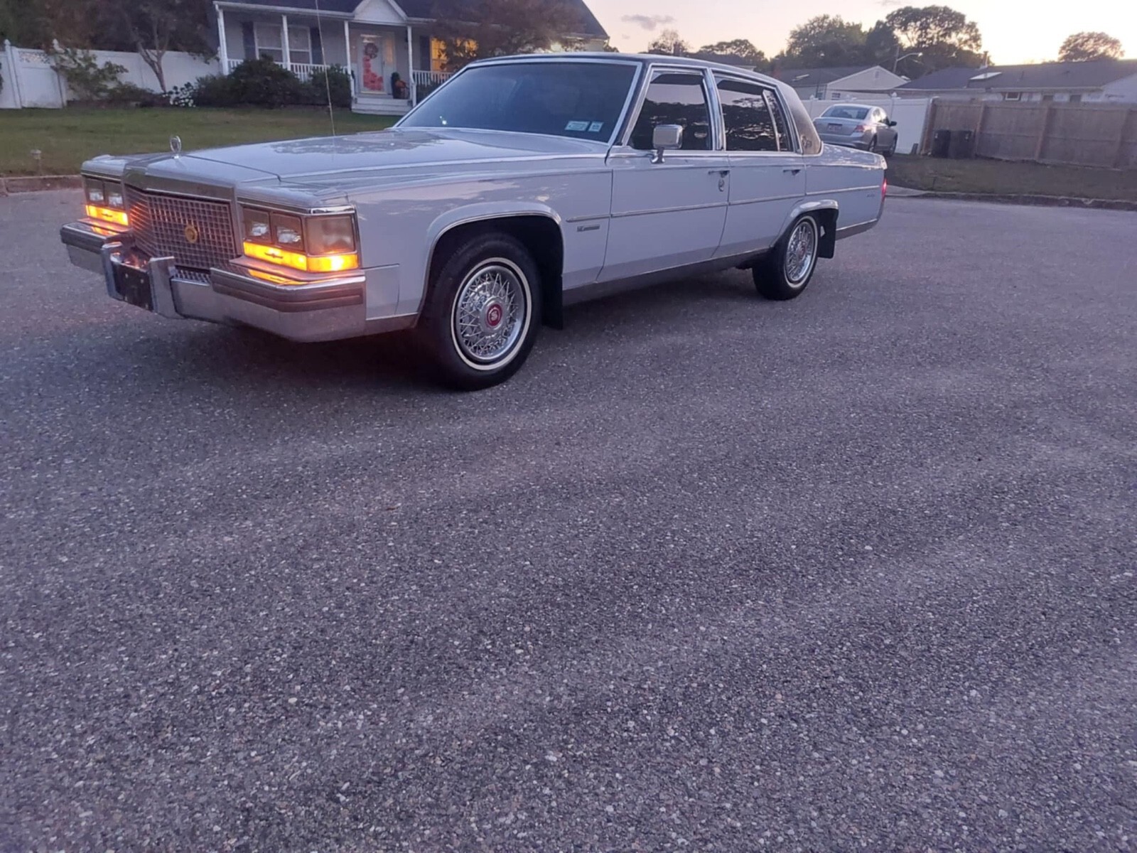 1981 Cadillac Fleetwood BROUGHAM - photo 3