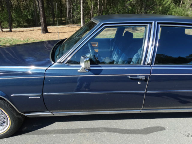 1981 Cadillac Fleetwood - photo 4