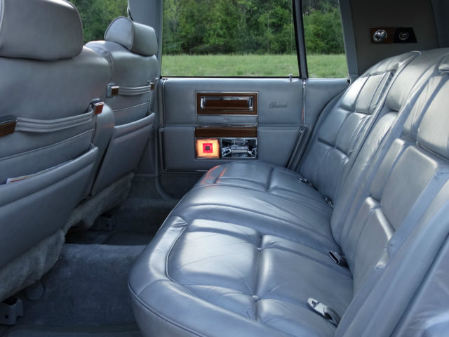 1981 Cadillac Fleetwood - photo 11