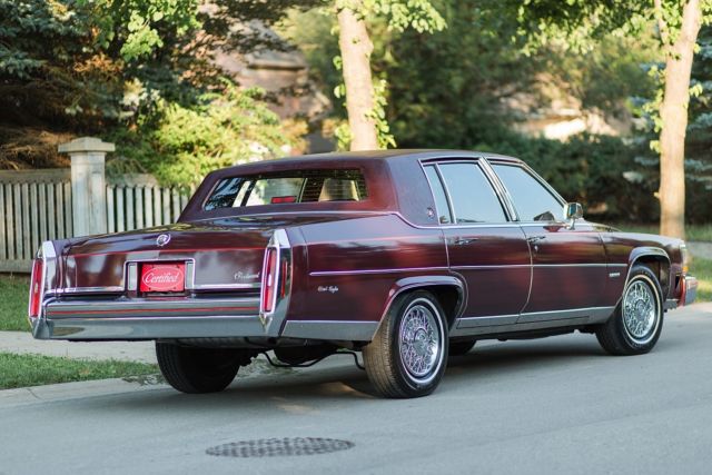 1981 Cadillac Fleetwood Brougham - photo 2