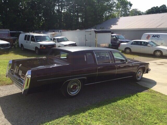 1981 Cadillac Fleetwood Limousine - photo 5