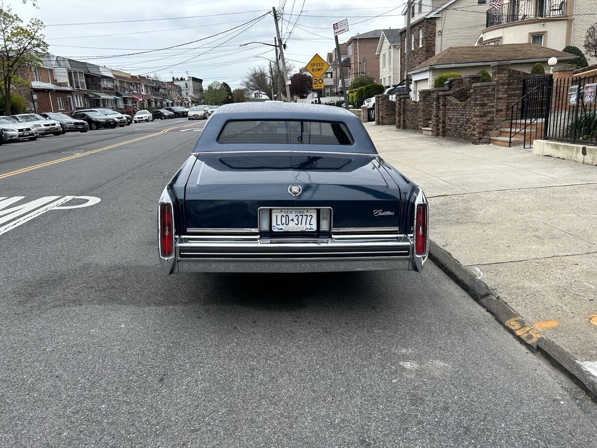 1981 Cadillac Fleetwood BROUGHAM - photo 3
