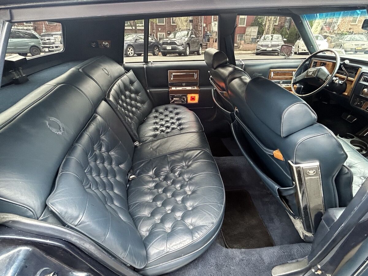 1981 Cadillac Fleetwood BROUGHAM - photo 8