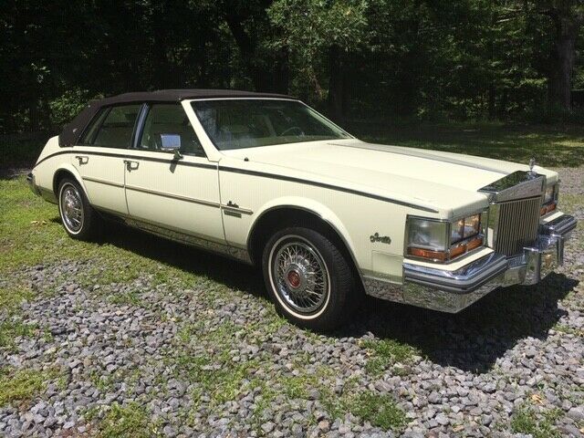 1981 Cadillac Seville - photo 2
