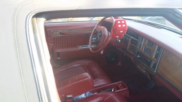 1981 Cadillac Seville Opera Coupe - photo 8