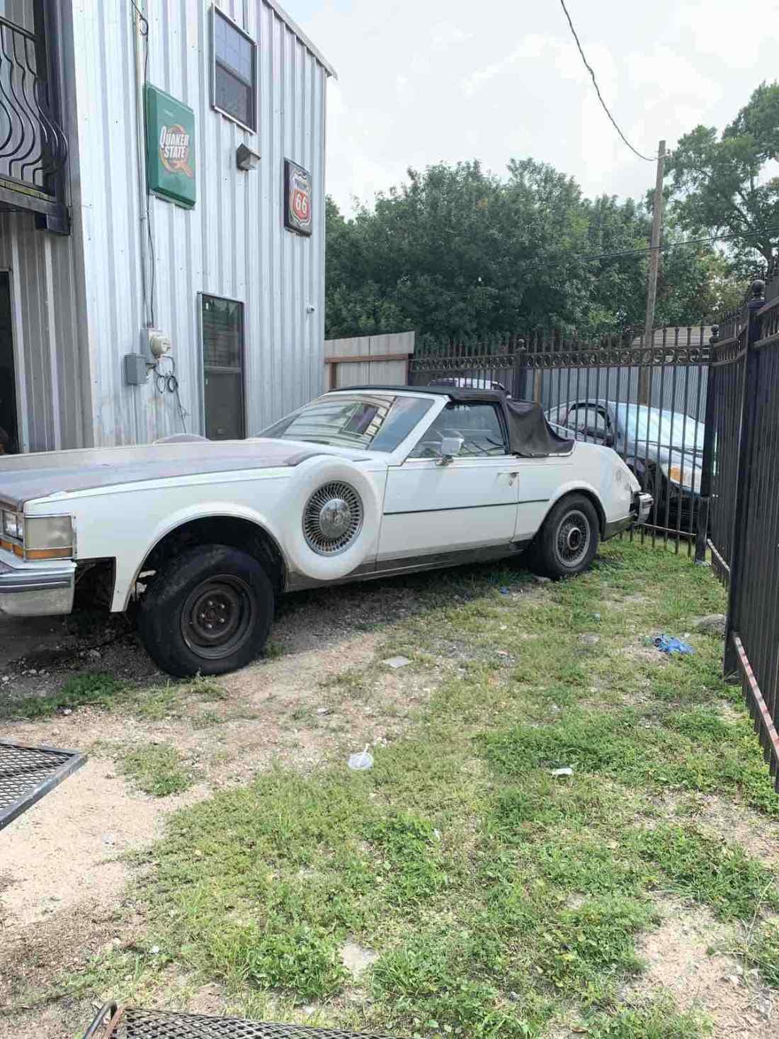 1981 Cadillac Seville - photo 3