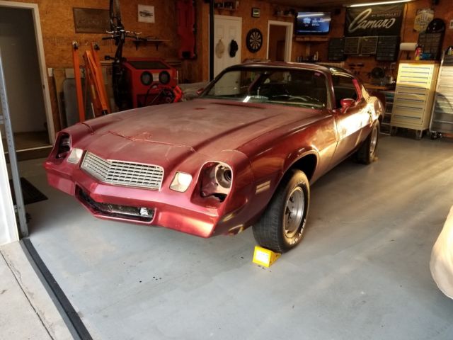 1981 Camaro T Top 4 Speed Red Project Car or Donor - Solid Body Good Frame Rails 1981 Chevrolet Camaro