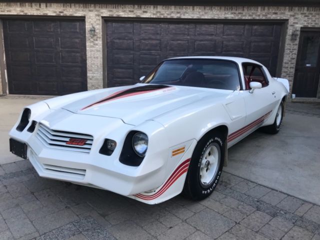 1981 Chevrolet Camaro - photo 2