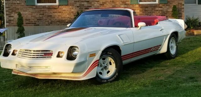 1981 Chevrolet Camaro Z28 - photo 4
