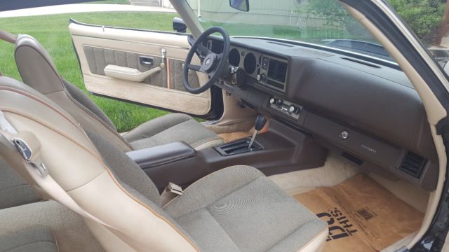 1981 Chevrolet Camaro - photo 10