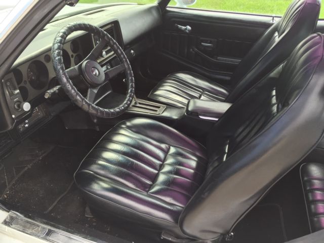 1981 Chevrolet Camaro - photo 3