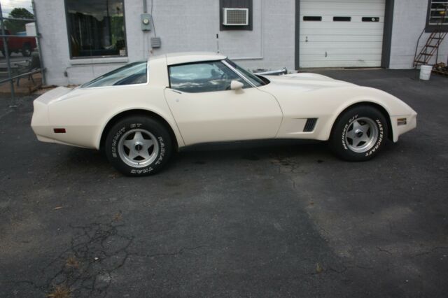 1981 Chevrolet Corvette - photo 4
