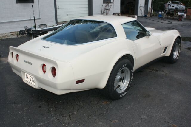 1981 Chevrolet Corvette - photo 5