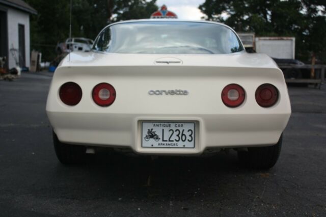 1981 Chevrolet Corvette - photo 6