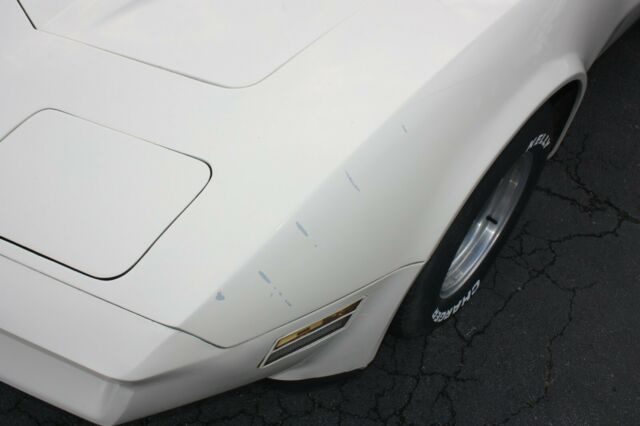 1981 Chevrolet Corvette - photo 9