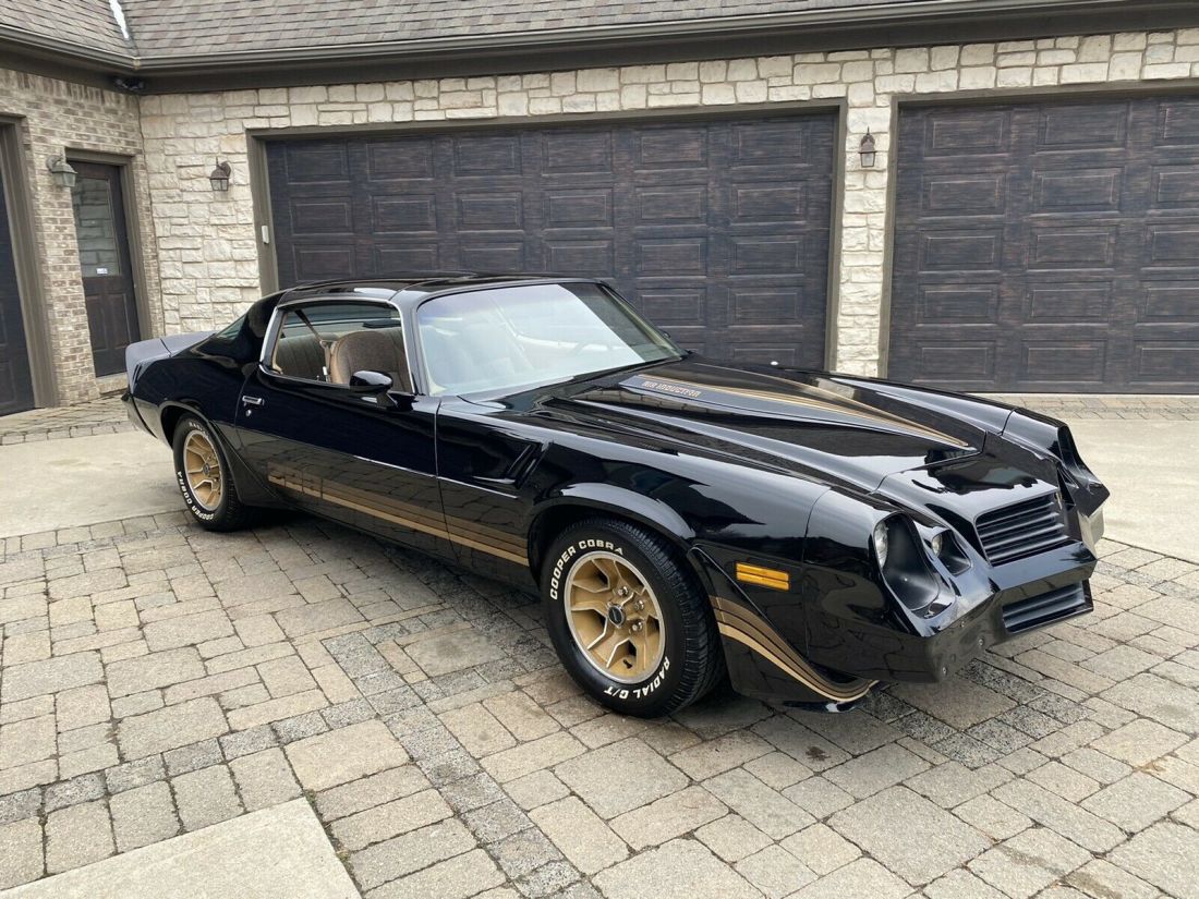 1981 Chevrolet Camaro - photo 2