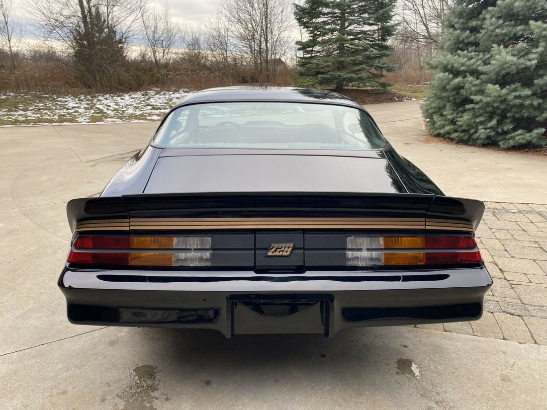 1981 Chevrolet Camaro - photo 4
