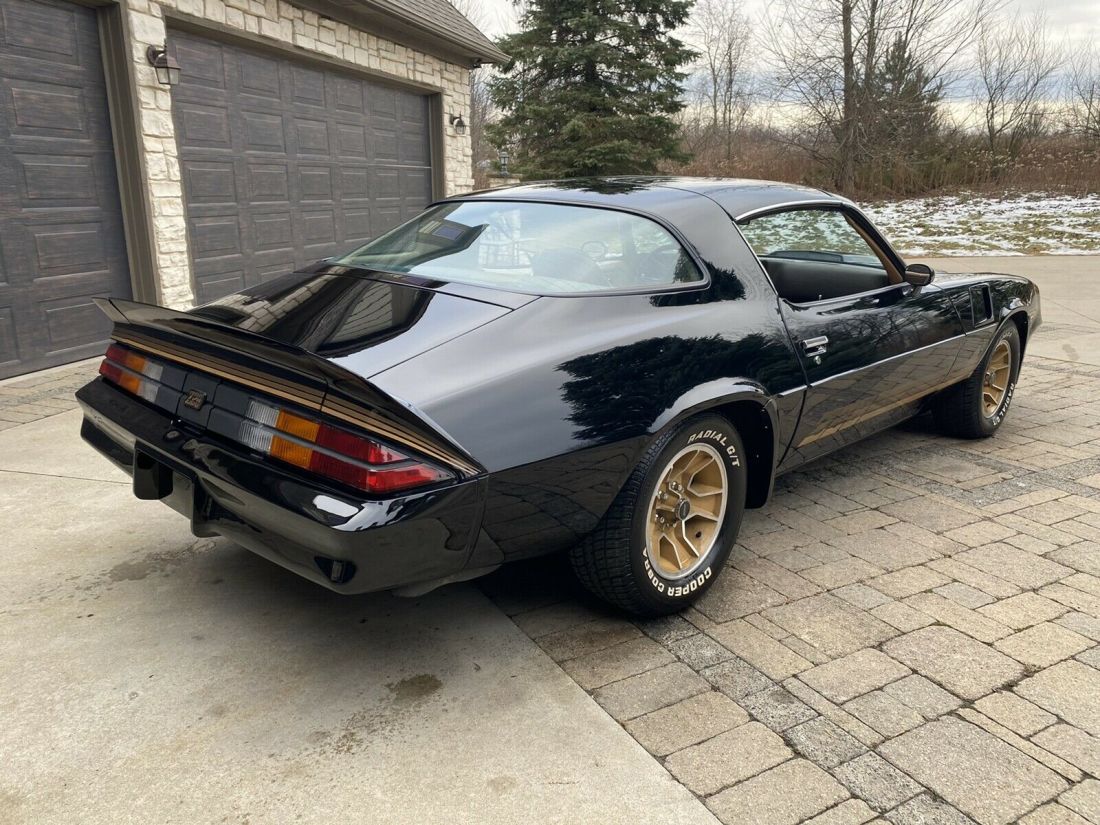 1981 Chevrolet Camaro - photo 7