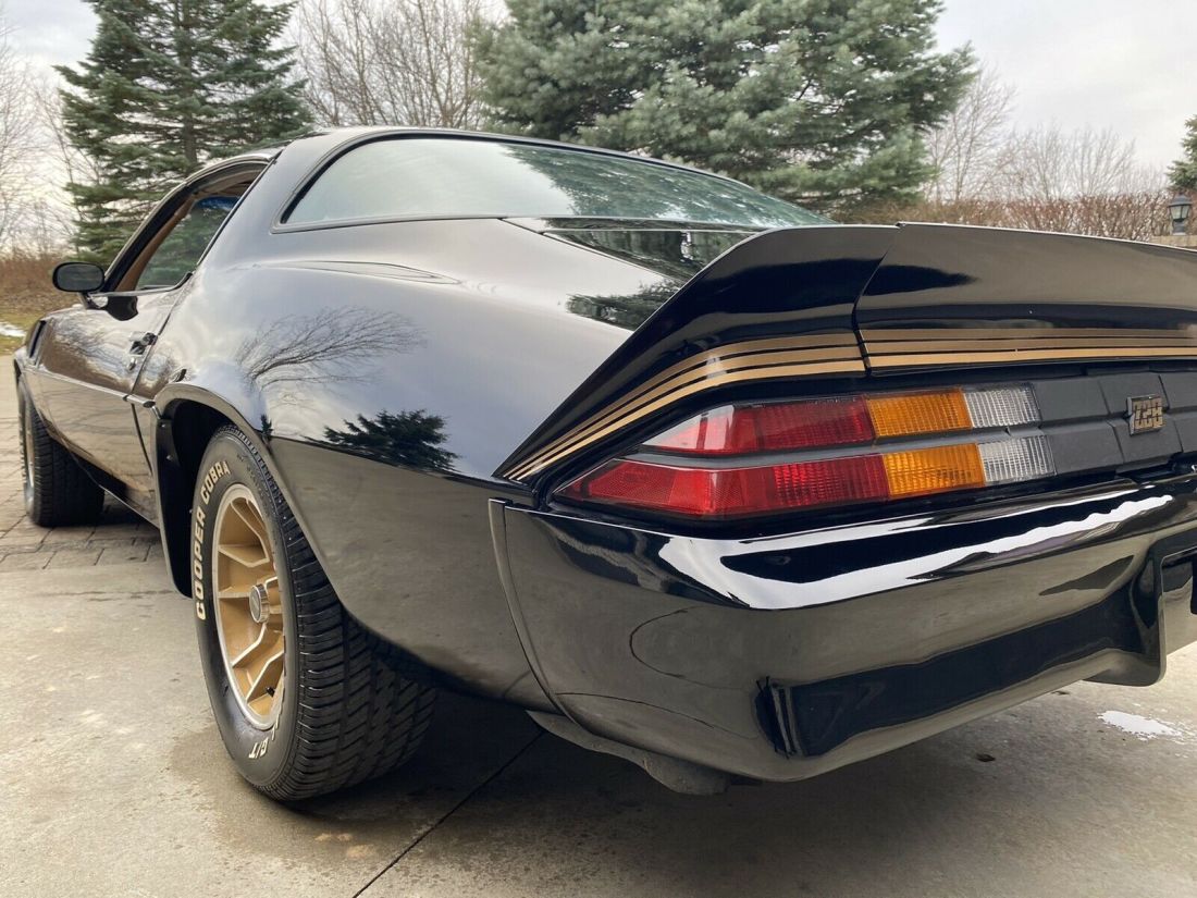 1981 Chevrolet Camaro - photo 9