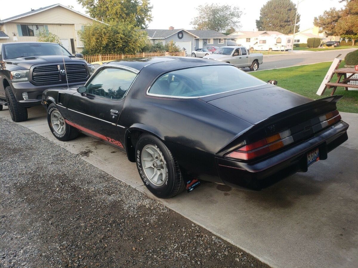 1981 Chevrolet Camaro - photo 4