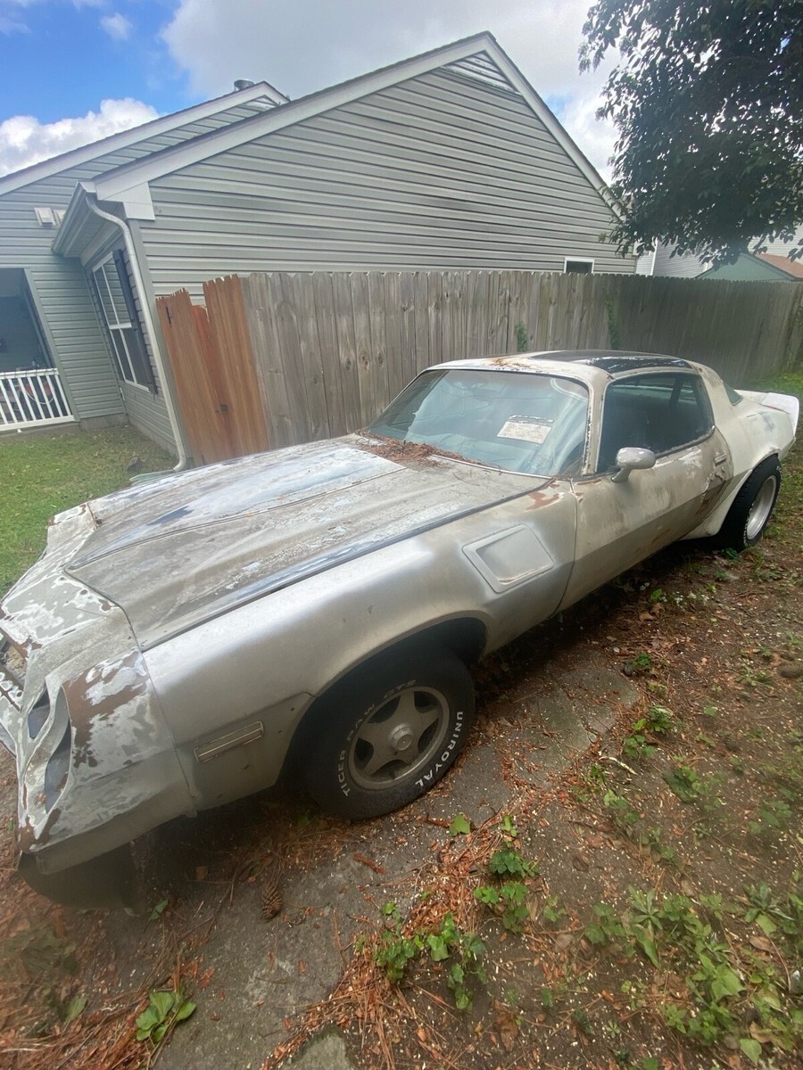 1981 Chevrolet Camaro - photo 9