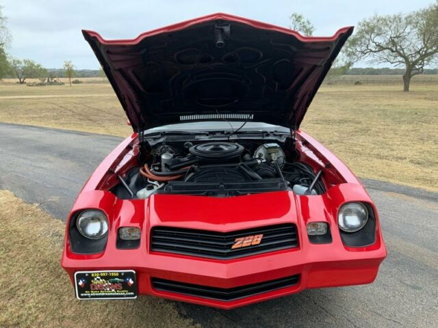1981 Chevrolet Camaro Rare 4 speed Z/28 AC PS PB nice car - photo 11
