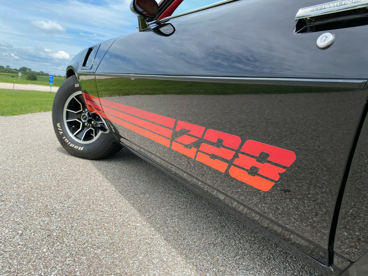 1981 Chevrolet Camaro Z28, 305ci - 4 Spd, T-Tops, 77k miles, Very Clean - photo 10