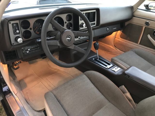 1981 Chevrolet Camaro Z/28 350 auto ac ps pb pwr windows low mileage - photo 5