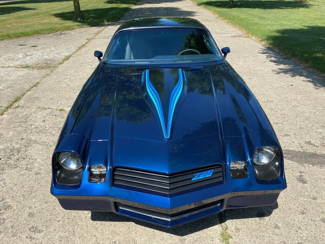 1981 Chevrolet Camaro Z28 350 CID 4 Speed - photo 11