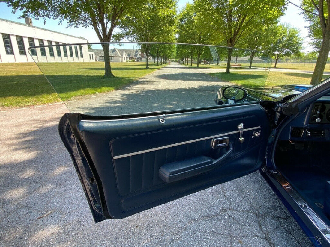 1981 Chevrolet Camaro Z28 350 CID 4 Speed - photo 13