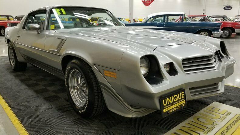 1981 Chevrolet Camaro Z28 - photo 3