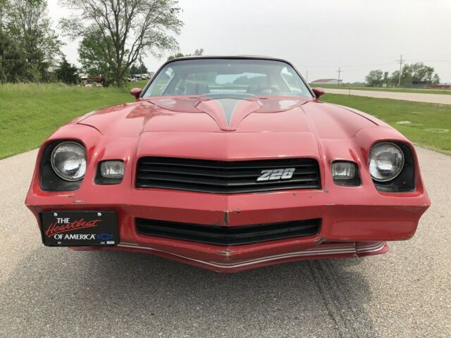 1981 Chevrolet Camaro Z28, 350ci - Auto, T-Tops, 60k miles, Red - photo 10