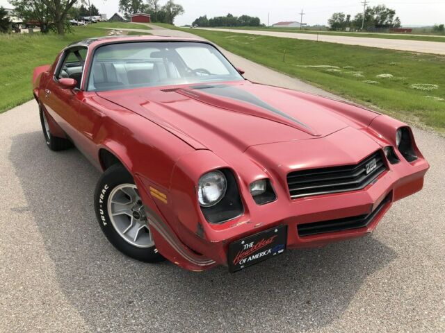 1981 Chevrolet Camaro Z28, 350ci - Auto, T-Tops, 60k miles, Red - photo 2