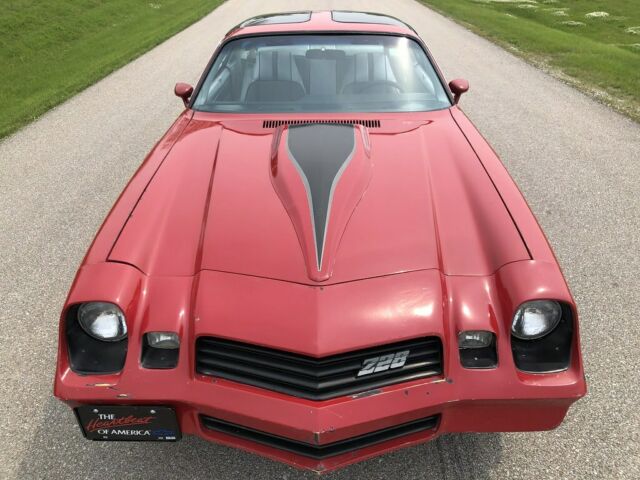 1981 Chevrolet Camaro Z28, 350ci - Auto, T-Tops, 60k miles, Red - photo 3