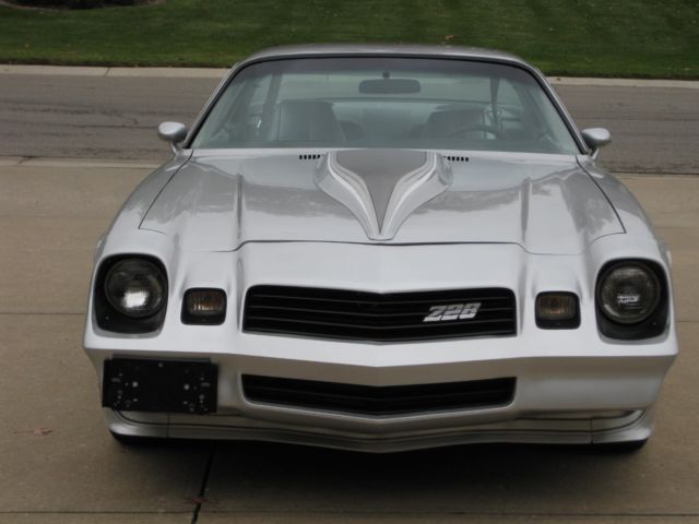 1981 Chevrolet Camaro Z28 - photo 2
