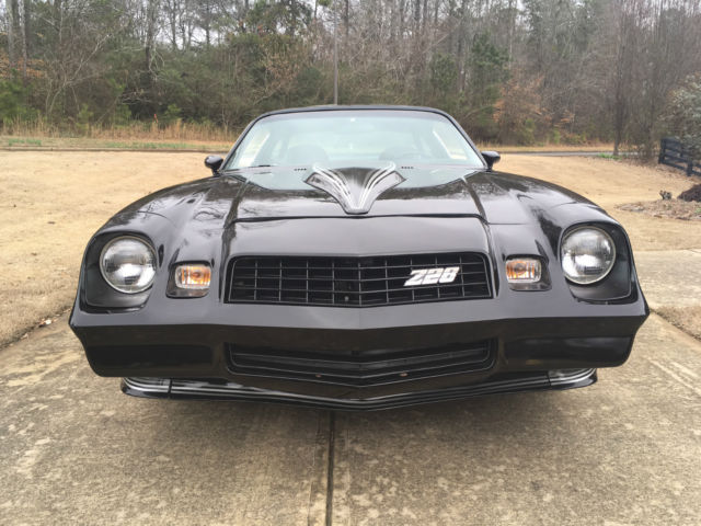 1981 Chevrolet Camaro Z28 Coupe 2-Door - photo 3