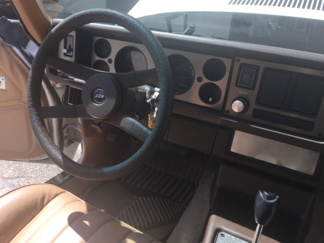 1981 Chevrolet Camaro Z28 - photo 4
