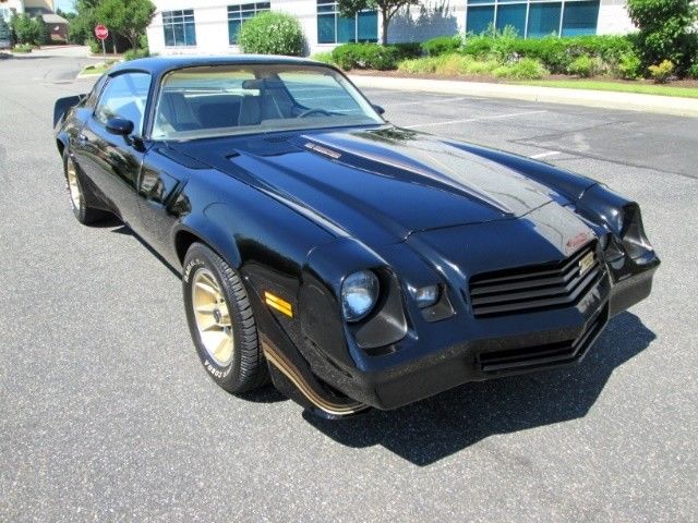 1981 Chevrolet Camaro Z28 - photo 2