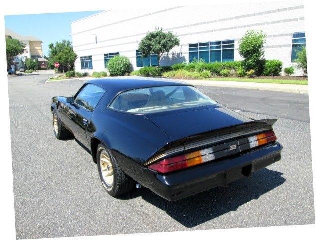 1981 Chevrolet Camaro Z28 - photo 9